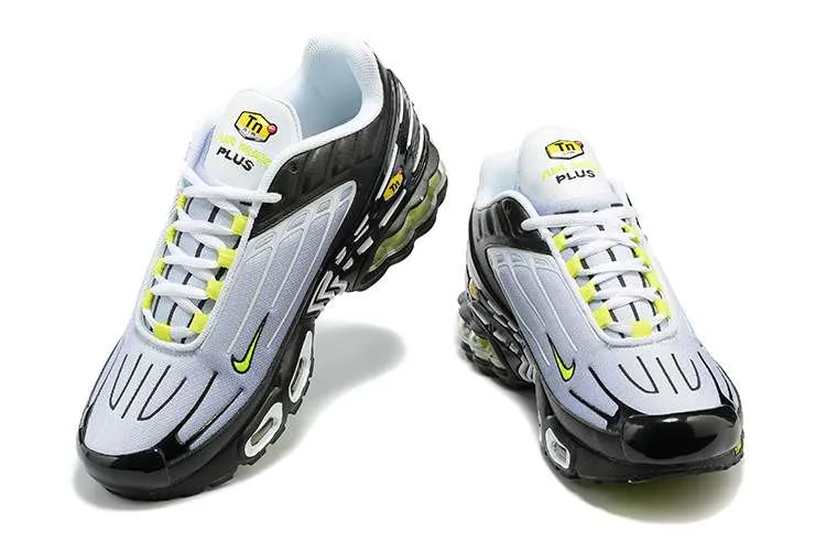 AIR MAX PLUS TN 3 ‘BLACK GREY VOLT’