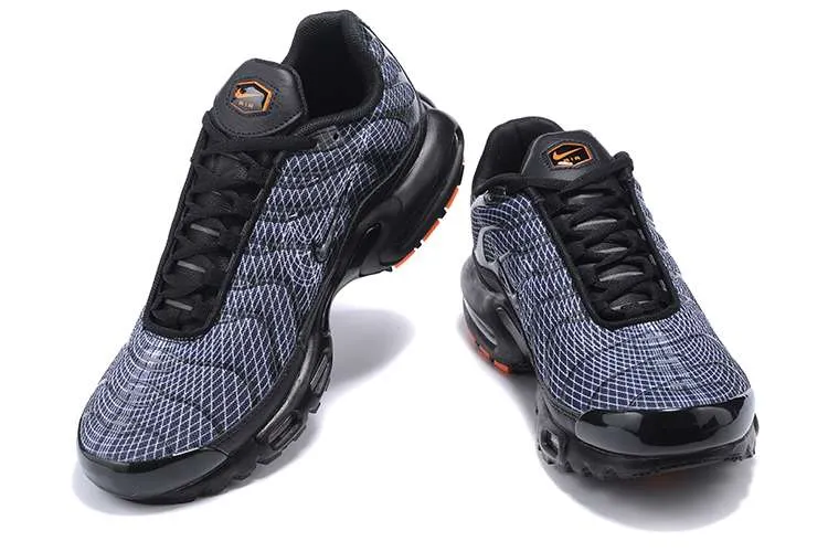 air-max-plus-tn-3d-swoosh-1.webp