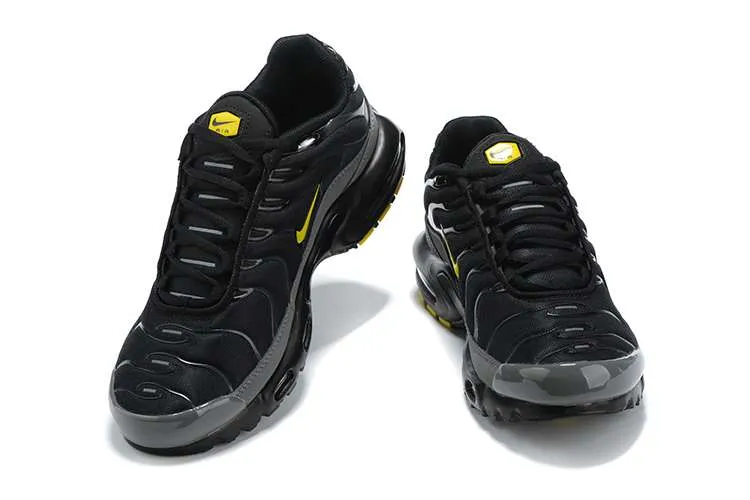 air-max-plus-tn-batman-1.webp