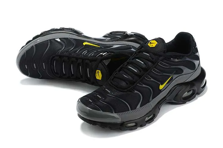 AIR MAX PLUS TN ‘BATMAN’