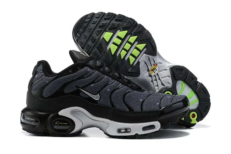 air-max-plus-tn-black-chrome-1.webp