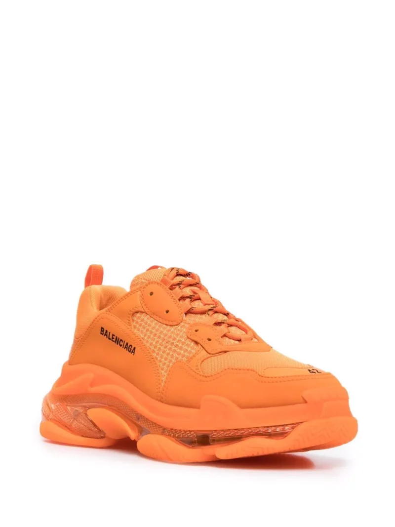 balenciaga-triple-s-3.webp
