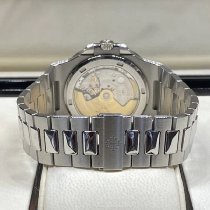 PP Nautilus 5712