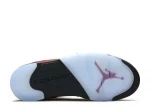 JORDAN RETRO 5 ‘RAGING BULL’