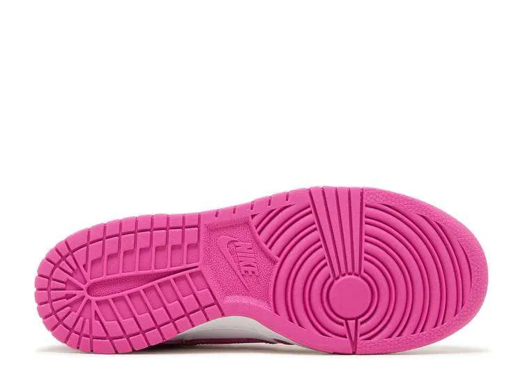 SB DUNK LOW ‘ACTIVE FUCHSIA’