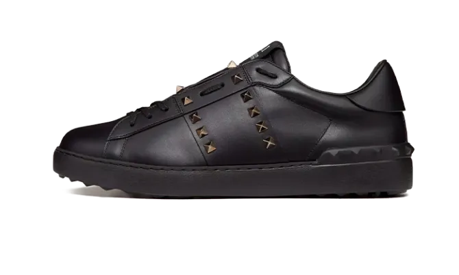 sneaker-rockstud-full-black-1.webp