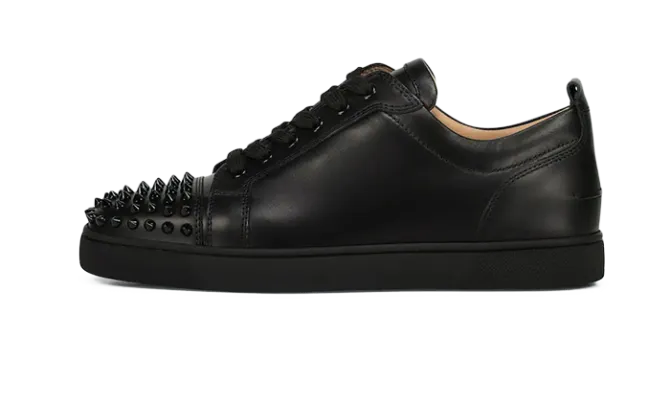 sneakers-louis-junior-spikes-black-1.webp