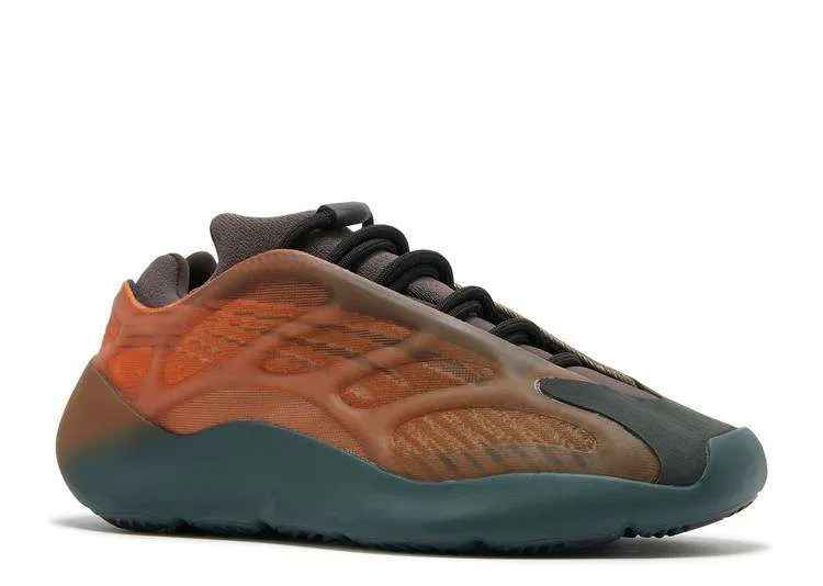 yeezy-700-v3-copper-fade-1.webp
