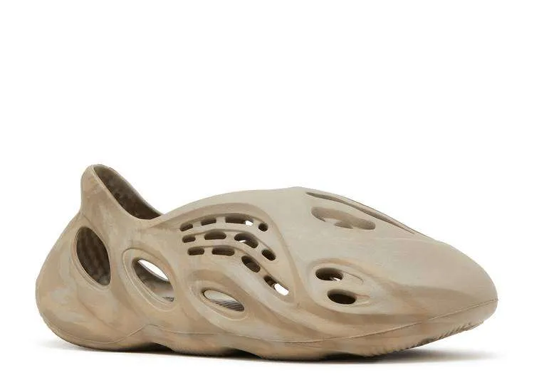 yeezy-foam-runner-stone-sage-1.webp